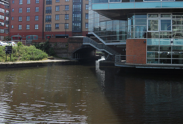 Ashton Canal meets Rochdale Canal