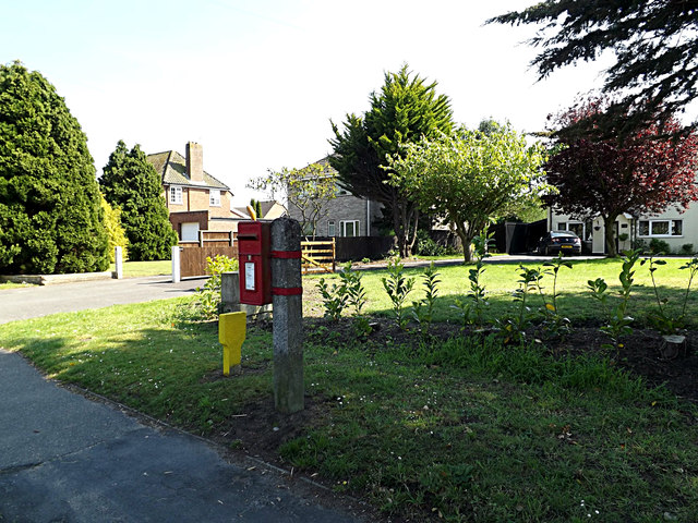 Lowestoft Road Postbox