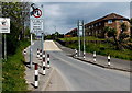 Traffic calming at the southern edge of Garnlydan