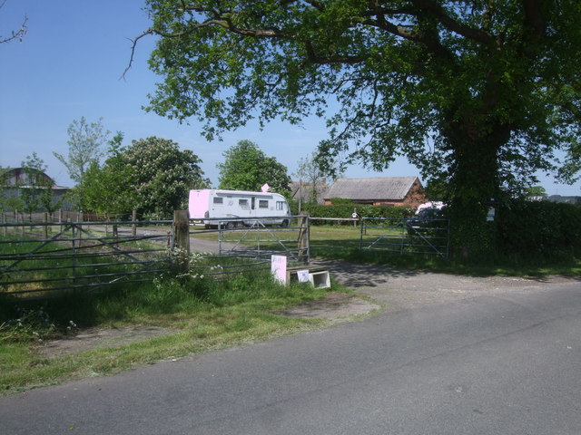 Woodward Farm caravan site, Dog Trap Lane