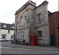 Town hall phonebox, Berkeley