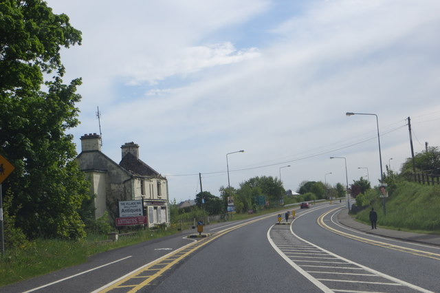 closed-down-robert-ashby-geograph-ireland