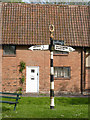 Fingerpost, Brookside/Station Road