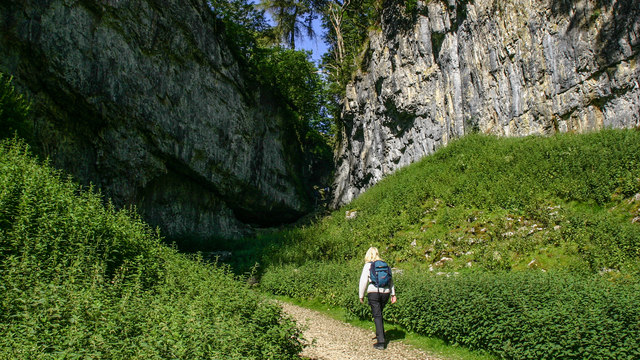 Approaching Trow Gill