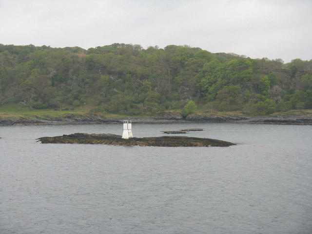 Beacon on one of the Sgeirean Dubha