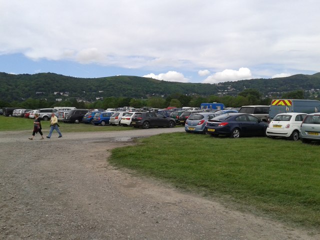 Parking at the Three Counties Showground, for a Bank Holiday flea market in the showgrounds
