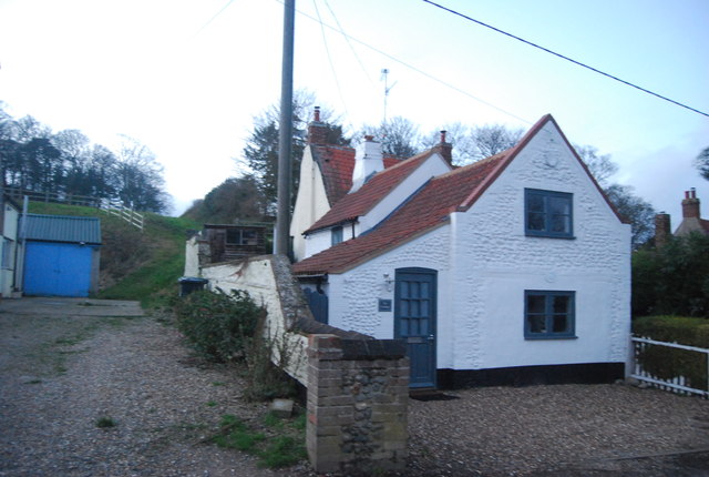 Cottage on Bridge St