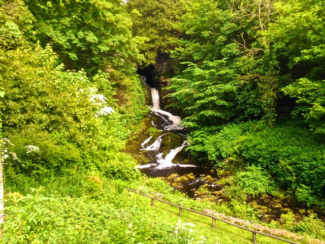 Waterfall, Clapham Beck