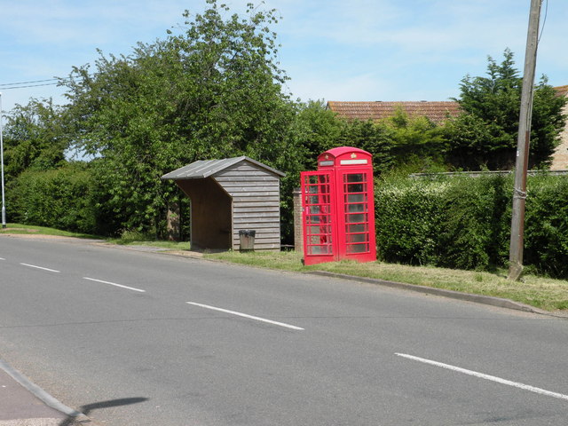 Phone box and bus shelter, Swavesey