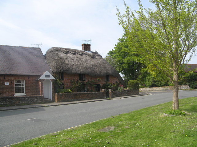 Thatched Cottage in Bosham Lane