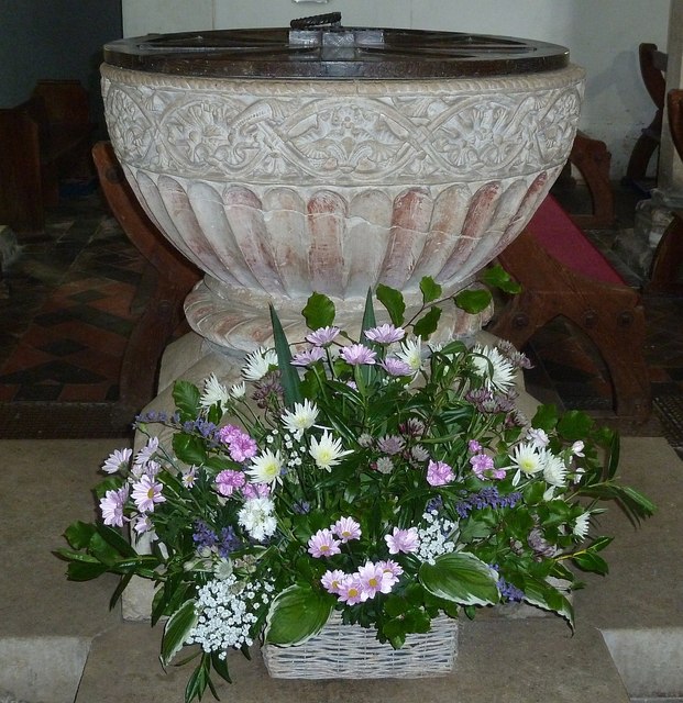 Great Kimble - St Nicholas - Norman font with flowers