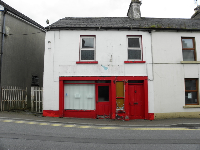 Vacant property, Manorhamilton © Kenneth Allen cc-by-sa/2.0 :: Geograph Ireland