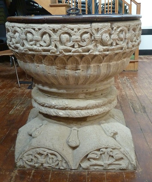 Aylesbury - St Mary's - The "Aylesbury" font