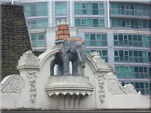 TQ3077 : The roof of the former Elephant and Castle pub by Marathon