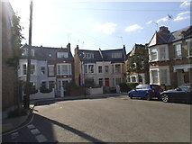 TQ3185 : Houses on the corner of Framfield Road, Highbury by David Howard