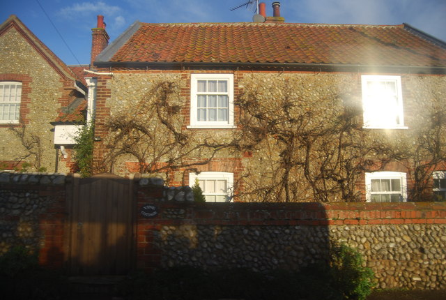 Vine Cottage C N Chadwick Cc By Sa 2 0 Geograph Britain And Ireland