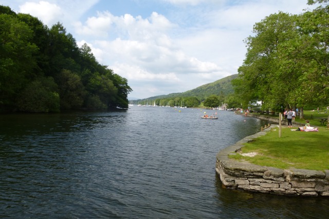 River Leven © DS Pugh cc-by-sa/2.0 :: Geograph Britain and Ireland