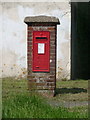Amesbury: postbox № SP4 145, Devereux Road