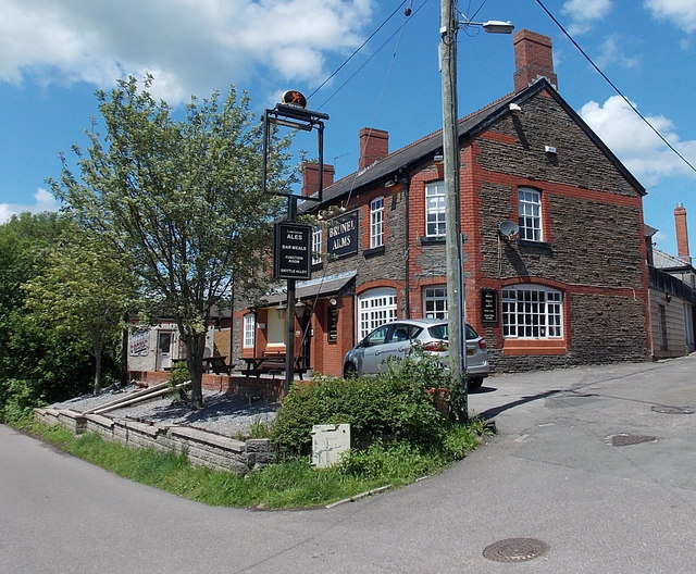 Brunel Arms, Pontyclun © Jaggery Cc-by-sa 2.0 :: Geograph Britain And 