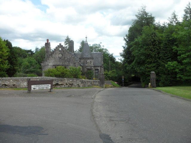 Road into Calderglen Country Park