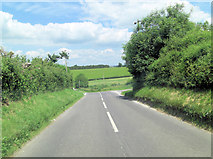 SU2936 : B3084 crossroads with Five Bells Lane and Wallop Drove by Stuart Logan