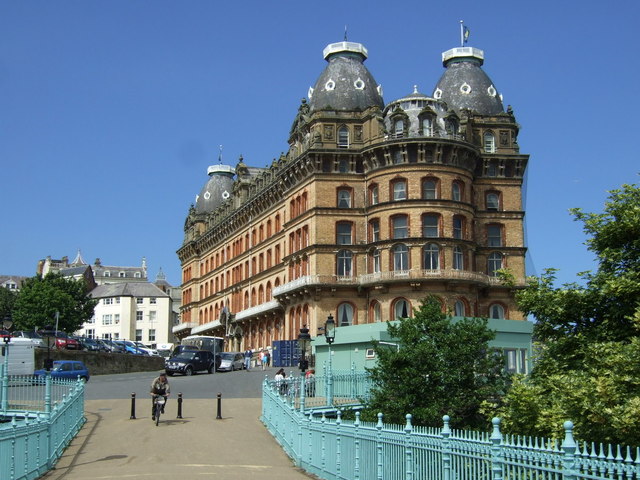 The Grand Hotel, Scarborough © JThomas  Geograph Britain and Ireland