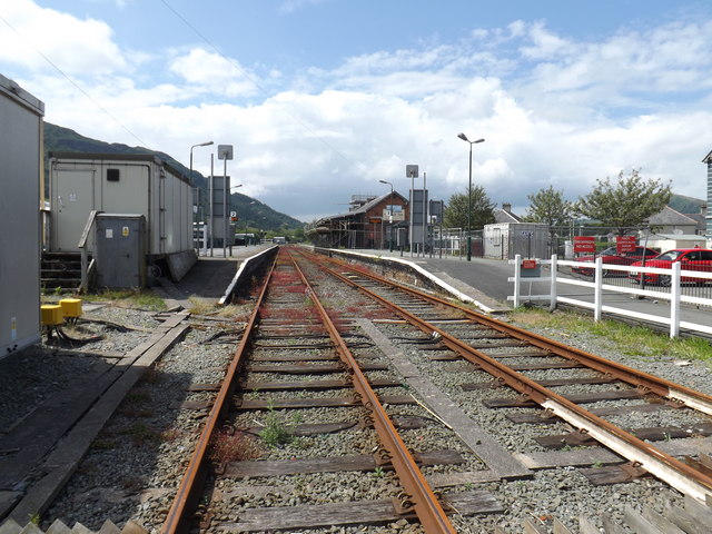 Porthmadog mainline station (westwards)