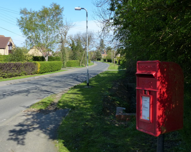 Postbox on Swallow Hill in Thurlby