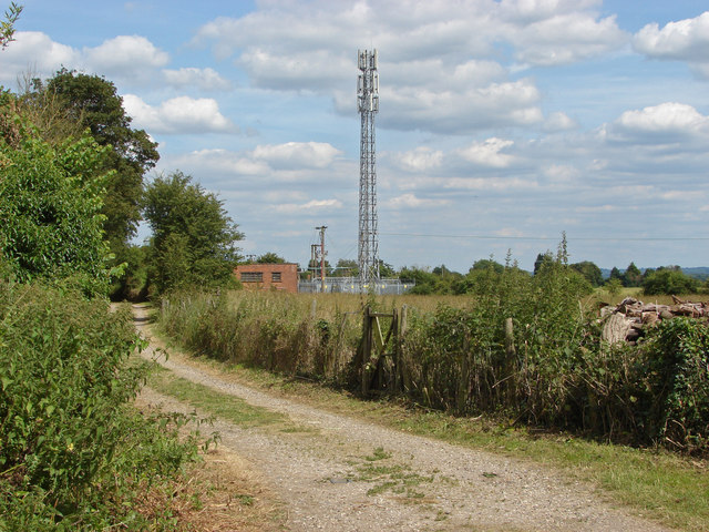 Telecommunication mast near Knowl hill