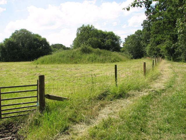 RAF Tibenham - Site 2 © Evelyn Simak :: Geograph Britain and Ireland