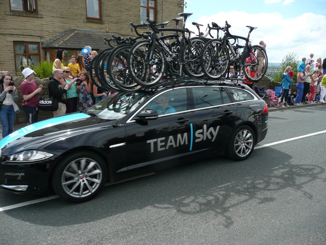 Tour de France at Blackley - the Sky team car