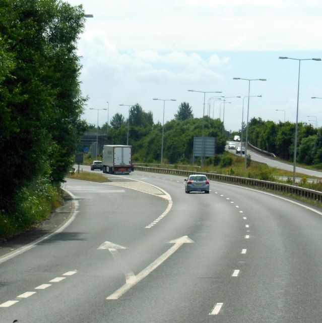 M20 westbound at junction 12 © Ian S cc-by-sa/2.0 :: Geograph Britain ...