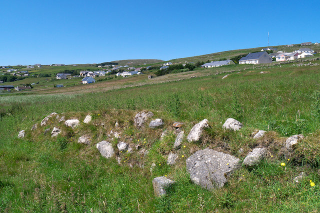 Hill and housing, Arranmore