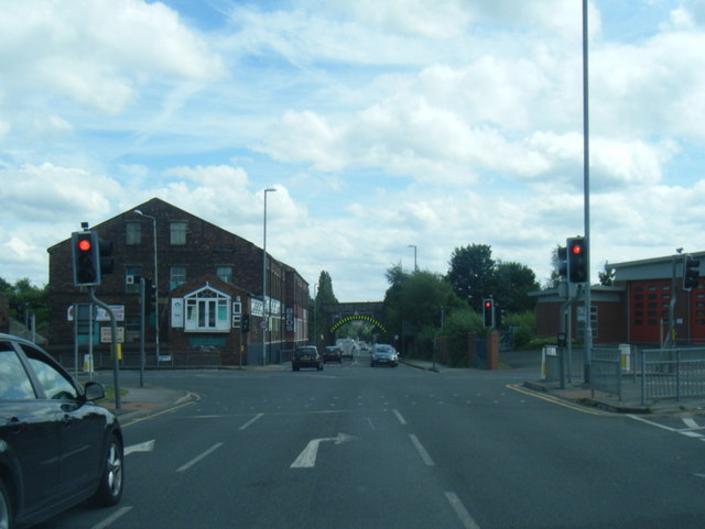 Swinnow Lane/Stanningley Road junction