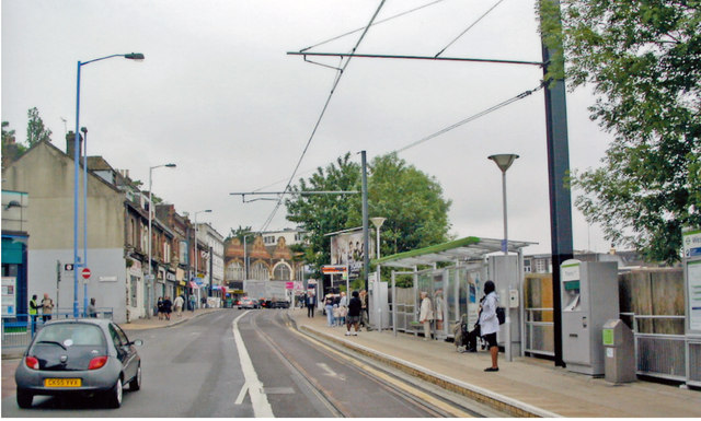West Croydon: Croydon Tramlink stop on Station Road