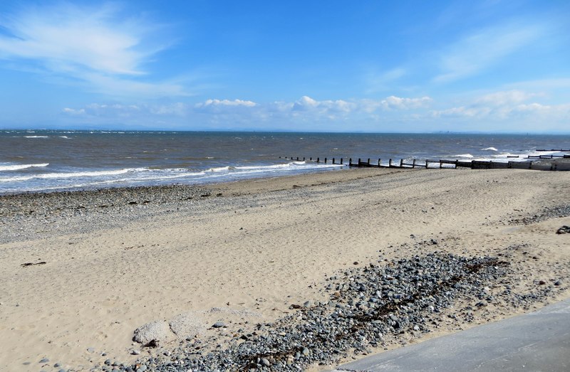 Fleetwood beach © Phil Platt cc-by-sa/2.0 :: Geograph Britain and Ireland