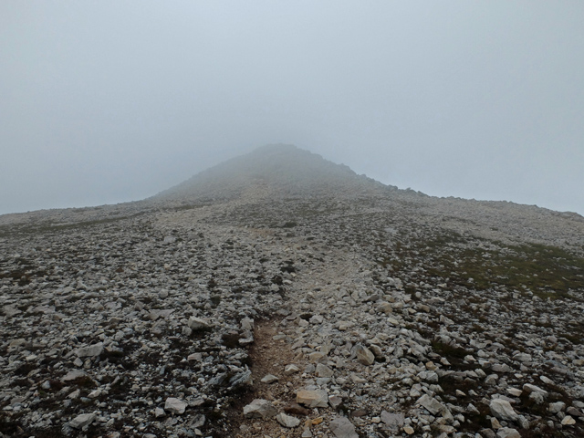 Approaching the summit cone of Ruadh-stac Mòr