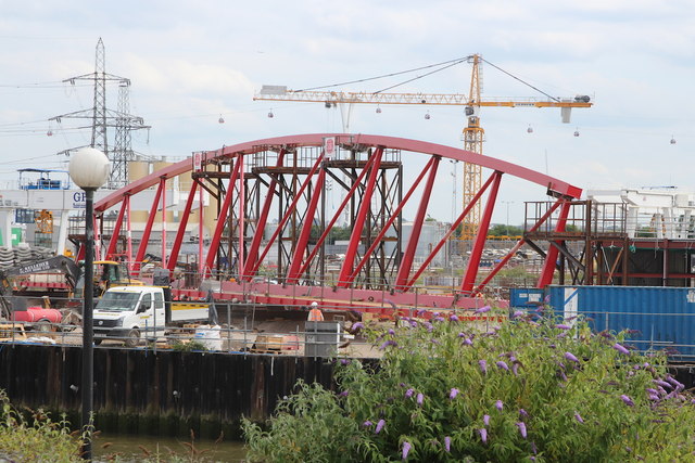 Bridge construction, Leamouth Peninsula © Oast House Archive cc-by-sa/2 ...