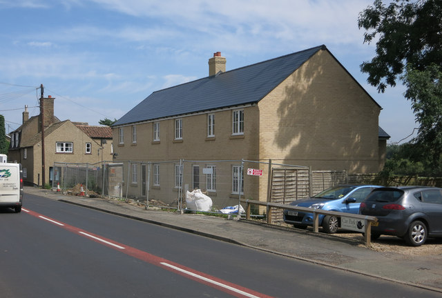 New houses in Earith