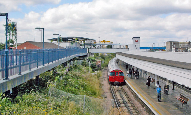 Willesden Junction ('New') Station, from the High Level Station