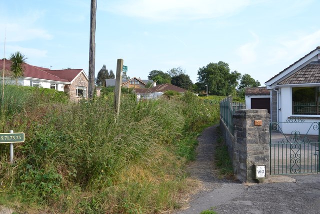 Public footpath to Biltor Road from Luscombe Close, Ipplepen