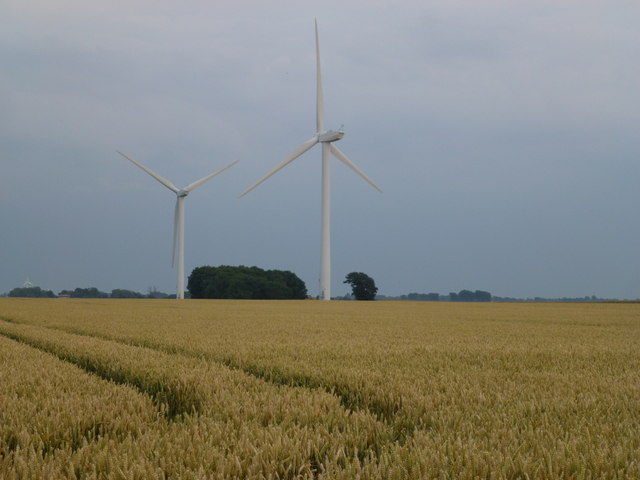 Tracks and turbines in the wheat on Glassmoor
