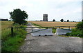 Barrier on field access track, Upper Stondon