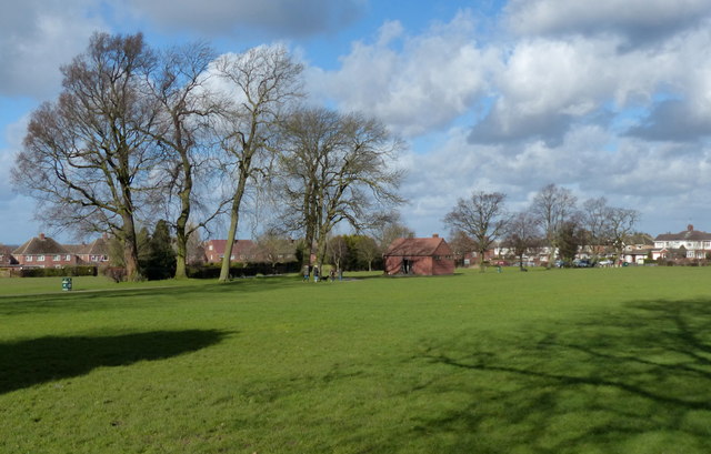 Willow Park In Wigston © Mat Fascione Cc-by-sa 2.0 :: Geograph Britain 