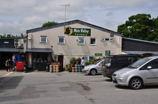 Mole valley farmers holsworthy