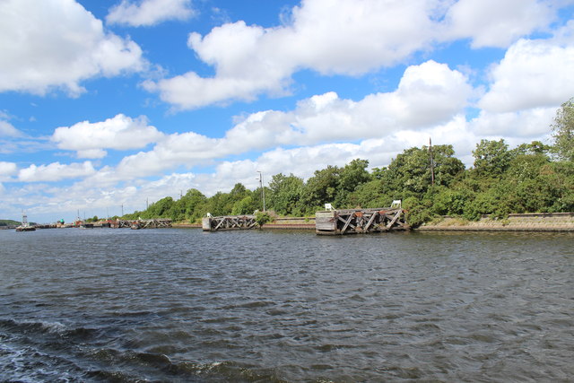 Manchester Ship Canal - Approaching Eastham Locks
