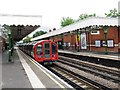 Barkingside tube station - platforms