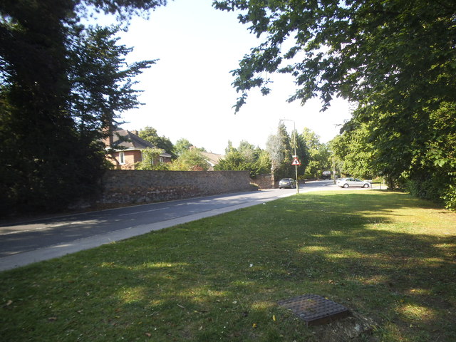 Barnet Lane, Totteridge