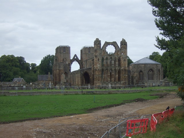 Elgin Cathedral by JThomas