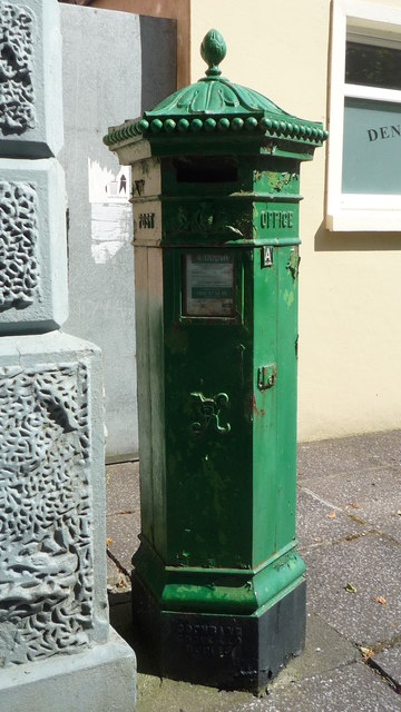 Pillar box